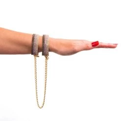 Entrenue Rianne S Diamond Liz Handcuffs Accessories