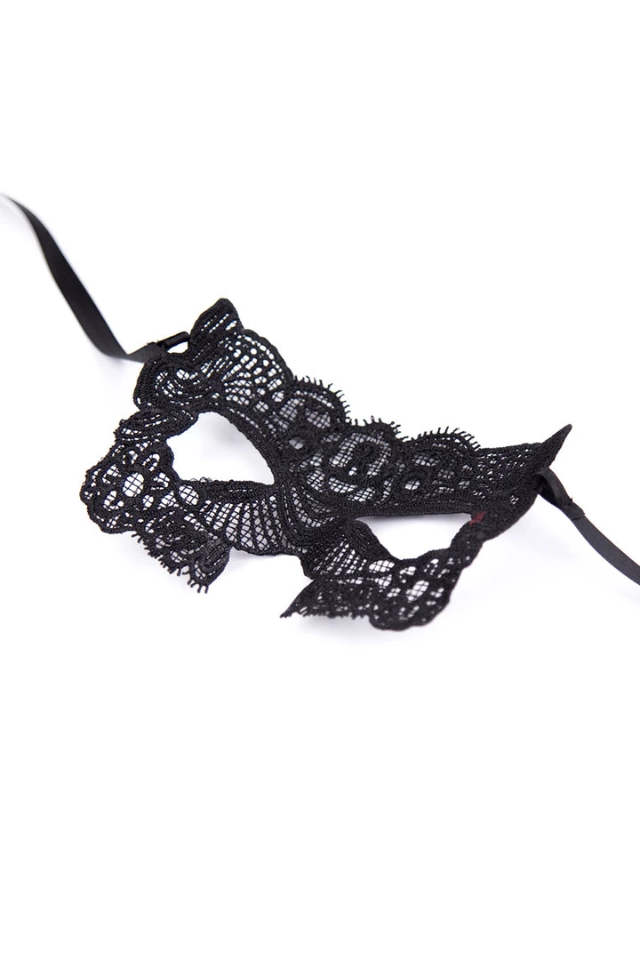 3WISHES Lace Face Mask Accessories 3 3WISHES Lace Face Mask Accessories