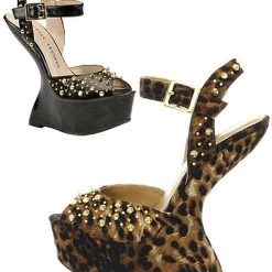 Chinese Laundry Cat Eye Gold Stud Wedge Sandal